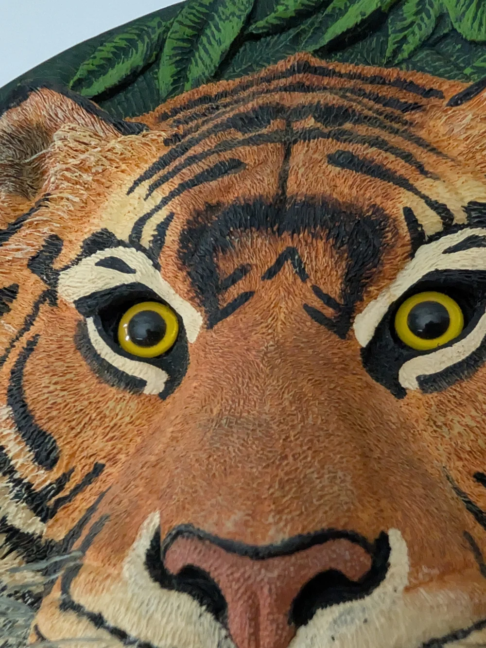 Vtg Franklin Mint Eye of the Tiger 3D Sculptured Collector Plate/Wall Plaque 8.5